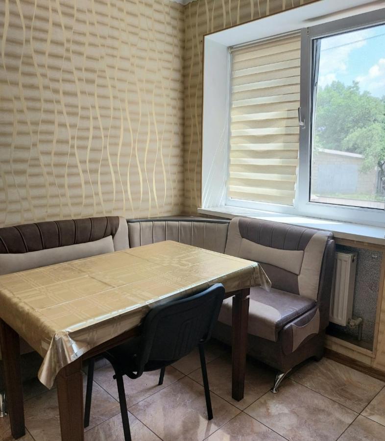 Апартаменты, 2 Комн. 6 Мест Kropyvnytskyi Exterior foto
